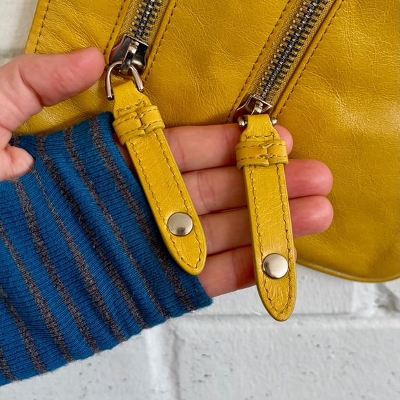 HOBO International Yellow Leather Wristlet Clutch Zipper Accents, EUC MSRP $145 - Picture 3 of 12